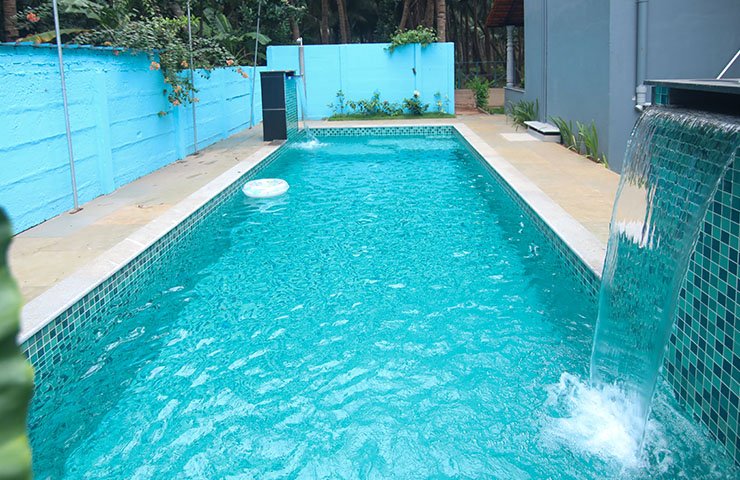 Luxury 1BHK living space at La Cocoteraie